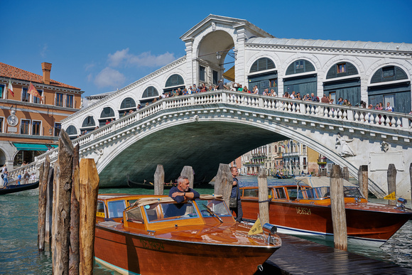 Rialto Bridge, one of the 4 oldest in Venice