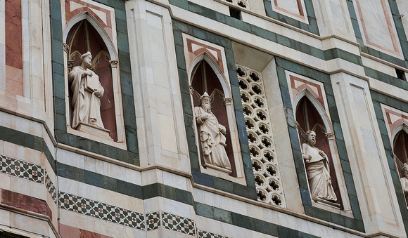 Statues in the side of the Duomo